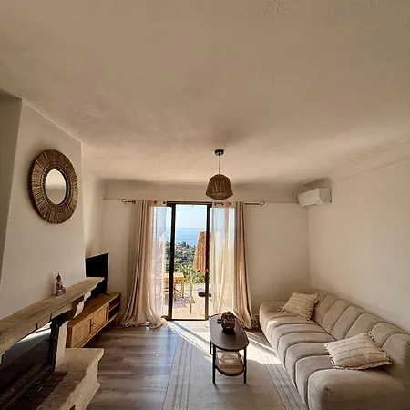 La Rimonsette Est - Sea View And Terrace *